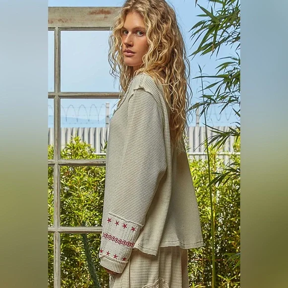 POL Cream Embroidered Waffle Knit Top - Picture 3 of 5